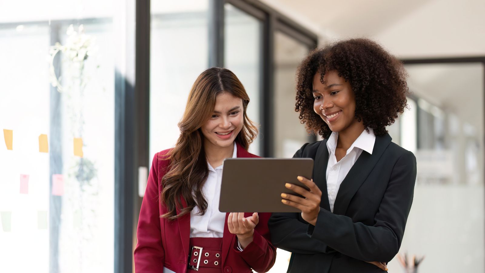 Latest digital marketing trends and AI-powered SEO tools for 2025