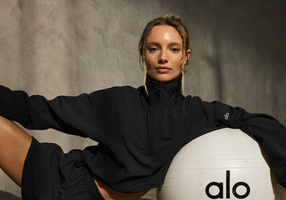 The Alo Yoga Revolution: From Yoga Mats to Fashion Capitals