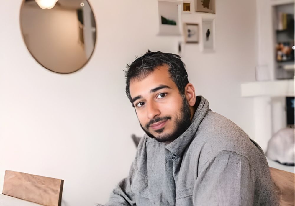 The Un-Silicon Valley Story: How Gumroad Built a Quiet Empire for Creators by Breaking Every “Growth” Rule